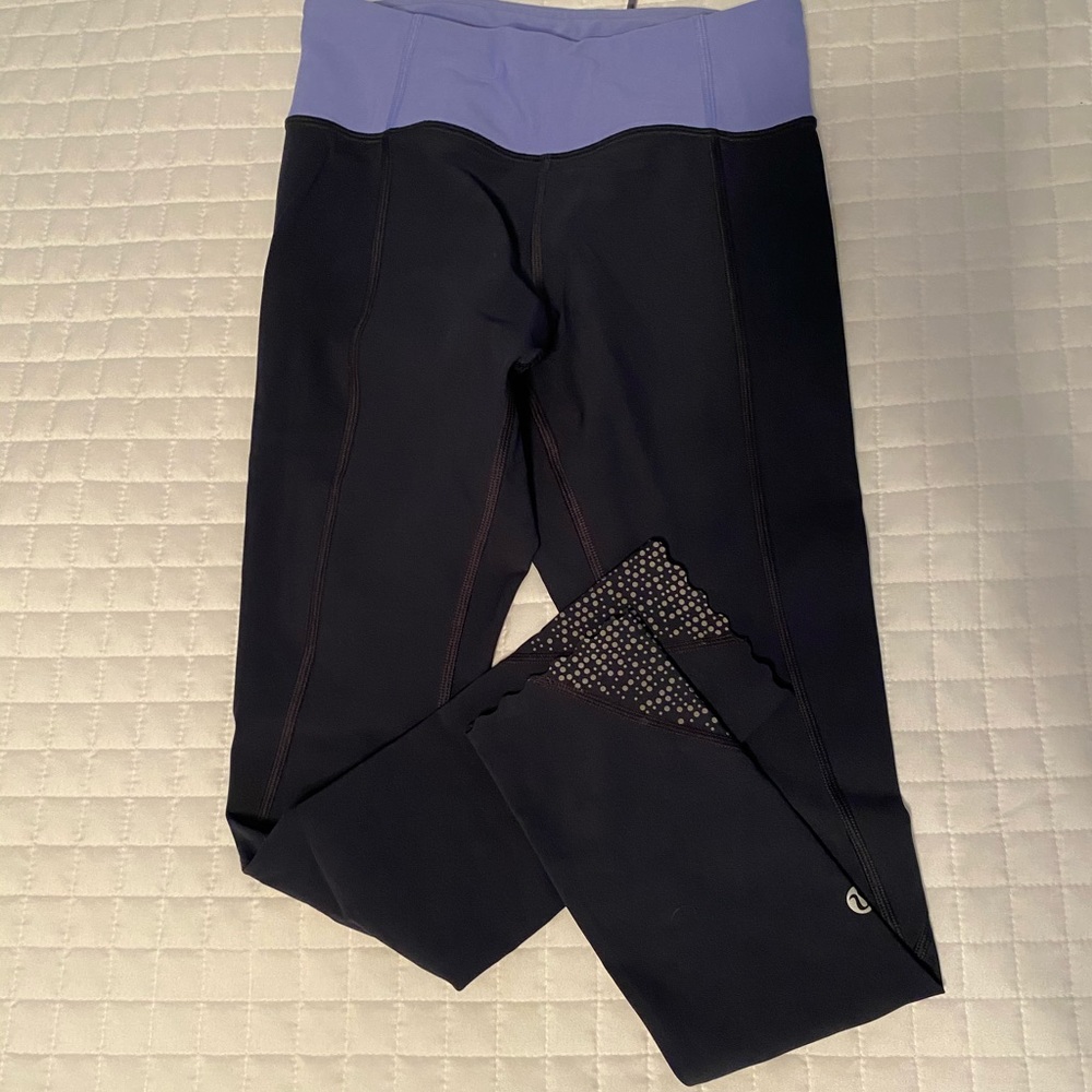Lulu Lemon Cropped Scalloped Pants